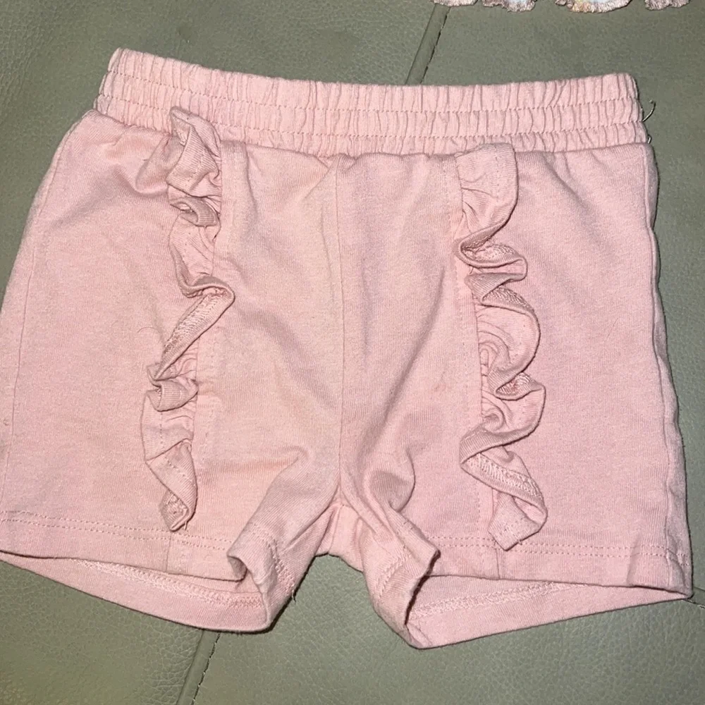 Little lass 2t short set​ - Picture 3 of 3